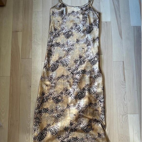 Shimmering satin slip dress bold golden leopard print Premiere Collection - Picture 2 of 8